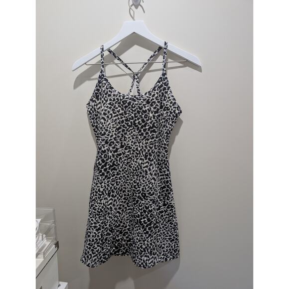 Outdoor Voices Exercise Dress Women's XS Small Shorts Leopard Print Skorts - Picture 2 of 8